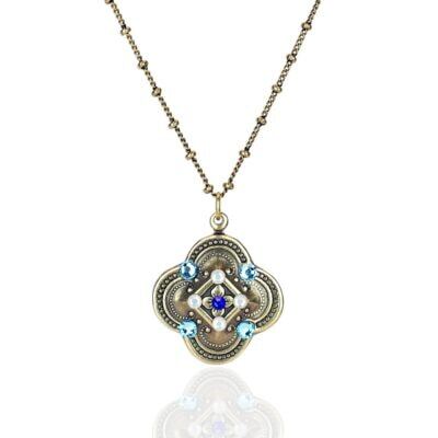 Light Turquoise Quatrefoil Crystal Necklace